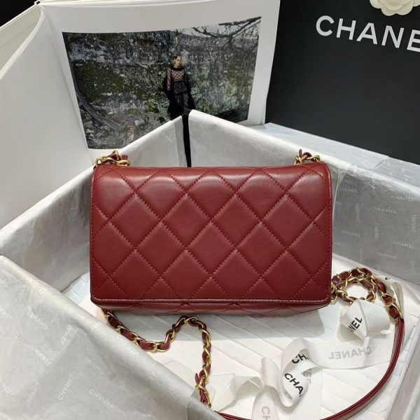 Chanel✔️ flap bag AS2634 red 2