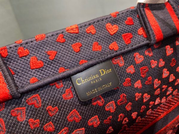 Dior 520 size 41 Love Heart Bag 2