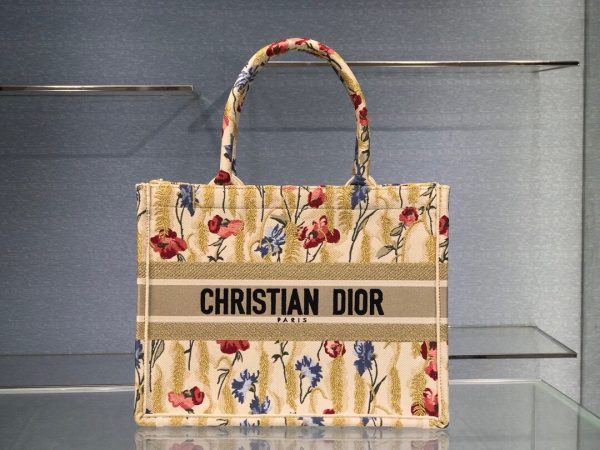 Dior Book Tote Maria Grazia Chiuri Hibiscus size 36 Bag 1