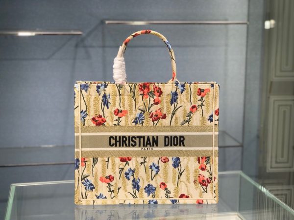 Dior Book Tote Maria Grazia Chiuri Hibiscus size 41 Bag 1