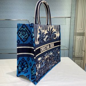 Dior Book Tote size 41 blue sea Bag 17