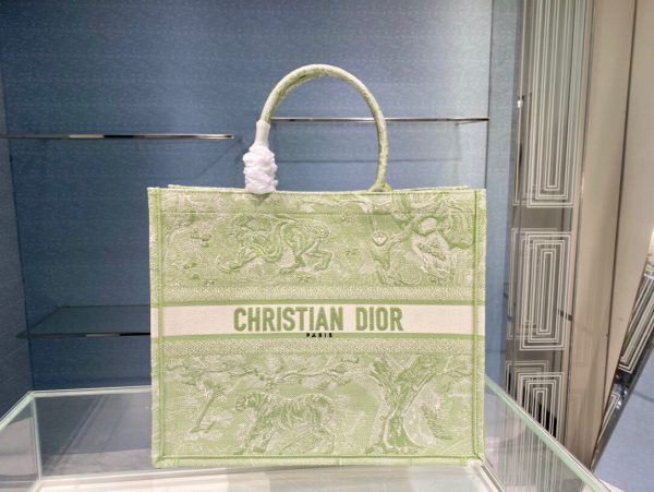 Dior Book Tote size 41 fresh grass green Bag 1