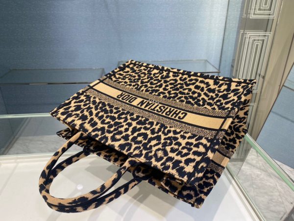 Dior Book Tote size 41 leopard skin Bag 2