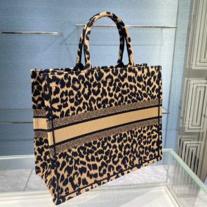 Dior Book Tote size 41 leopard skin Bag 14