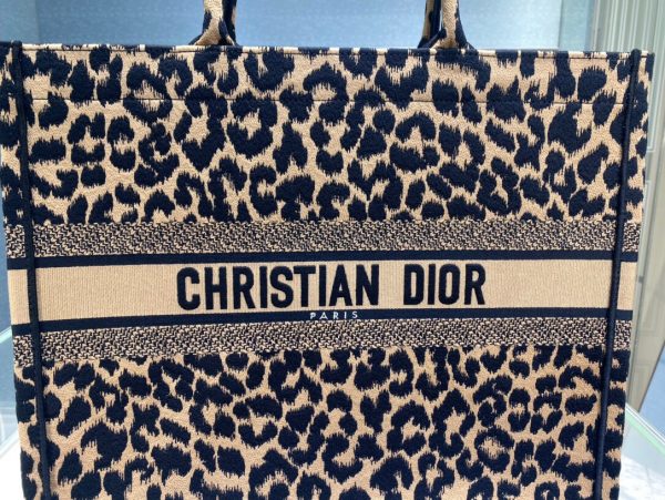 Dior Book Tote size 41 leopard skin Bag 6