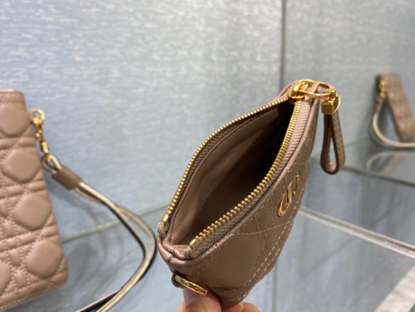 Dior Caro size 18 light brown Bag 3