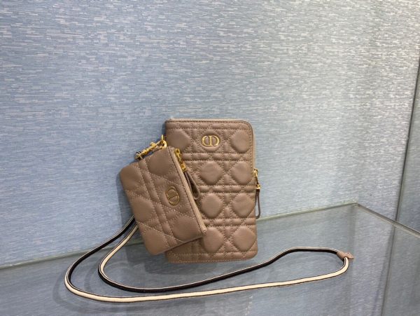 Dior Caro size 18 light brown Bag 10