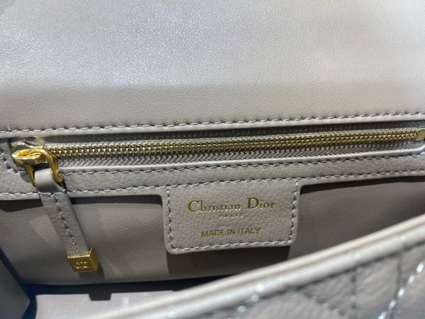 Dior Caro size 20 warm taupe 9241 Bag 2