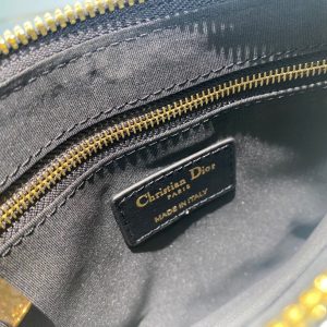 Dior Caro size 21 black Handbag 19