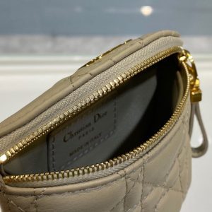 Dior Montaigne Change Key size 11 beige Bag 12