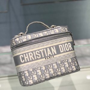 Dior Travel size 28 gray Comestic Bag 17