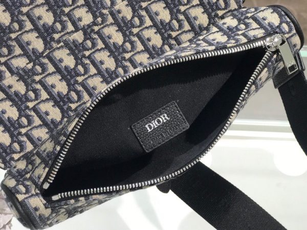 Dior Unisex Saddle size 20 black x beige Bag 2