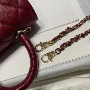Hand Bag Chanel Coco Handle in red 92993 13