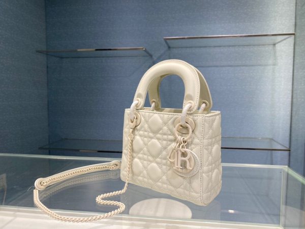 Lady Dior Lady Matte size 17 white Bag 9