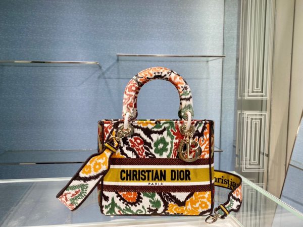 Lady Tie & Dior Colorful yellow size 24 Bag 8