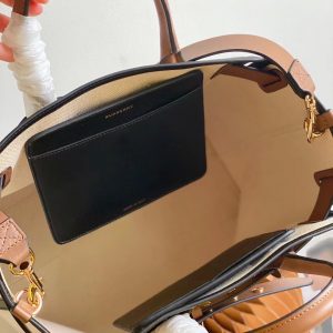 [Large size] Burberry tote bag "The Belt" 12