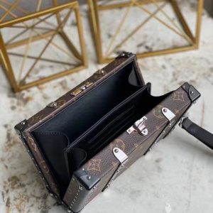 Louis Vuitton Wallet Trunk M20250 9
