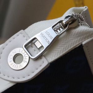 Louis Vuitton Classic POCHETTE VOYAGE medium handbag M61692 13