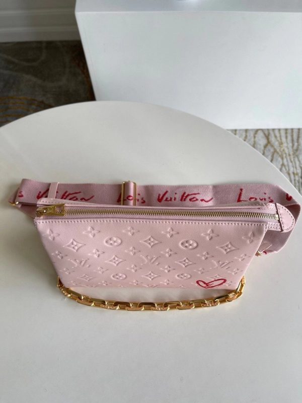 Louis Vuitton Fall In Love Coussin PM Light Pink M58739 2
