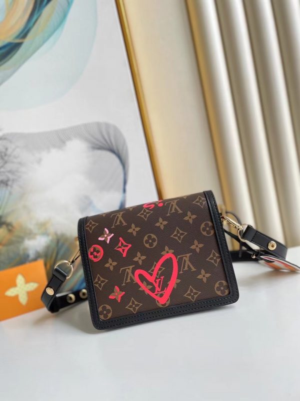 Louis Vuitton Heart Monogram Casual Style Canvas Leather Party Style M45889 2