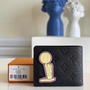 Louis Vuitton x NBA Black Multiple Wallet M80624 6