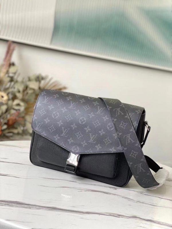 Louis Vuitton New Messenger M30746 Louis Vuitton Men’s Flap Messenger Bag 1
