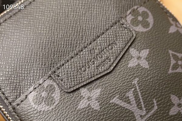 Louis Vuitton Outdoor Slingbag LV M30741 2