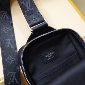 Louis Vuitton Outdoor Slingbag LV M30741 11
