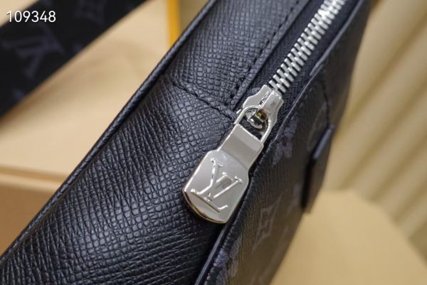 Louis Vuitton Outdoor Slingbag LV M30741 7