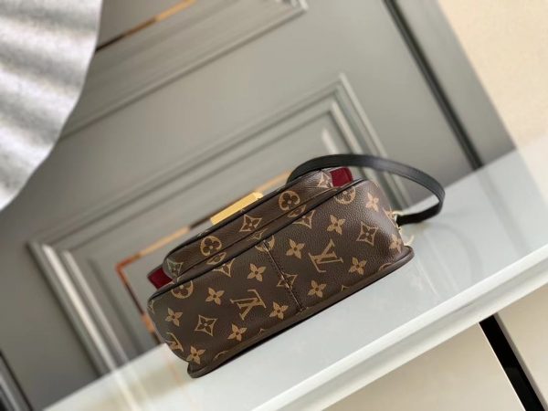 Louis Vuitton Passy Bag M45592 3