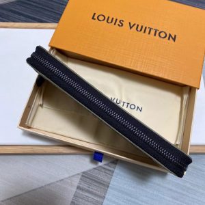 Louis Vuitton Monogram Seal Cowhide Leather Slender Wallet M80520 7