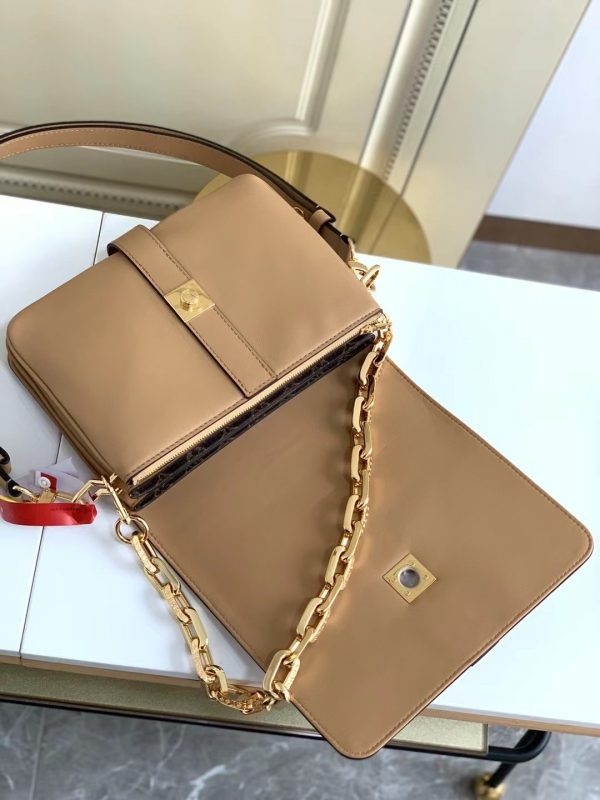 Louis Vuitton Rendez-Vous Leather Lock Bag M57745 Camel Brown 2021 5