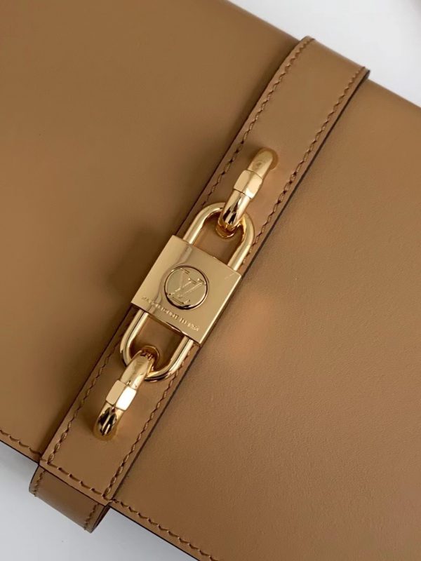 Louis Vuitton Rendez-Vous Leather Lock Bag M57745 Camel Brown 2021 3