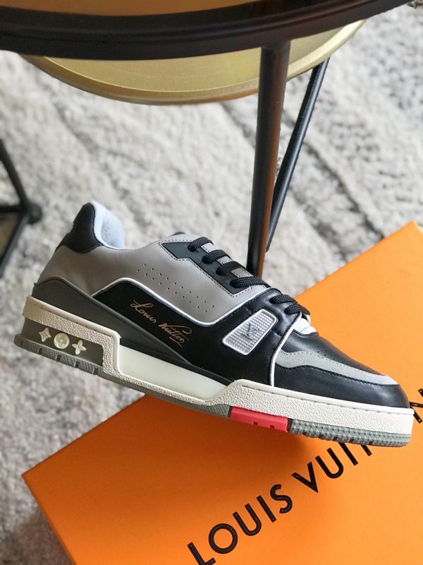 Shoes LV TRAINER 1