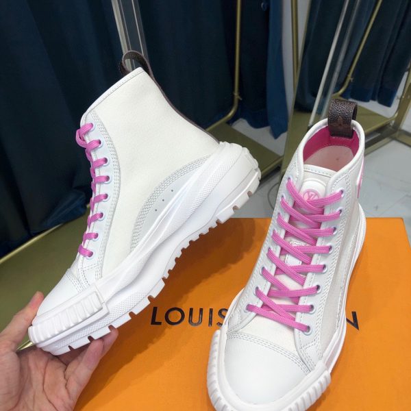 Shoes Louis Vuitton LV Squad 1