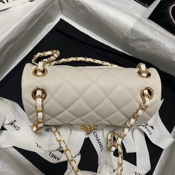 the chanel 21ss series of imported cowhide white 3