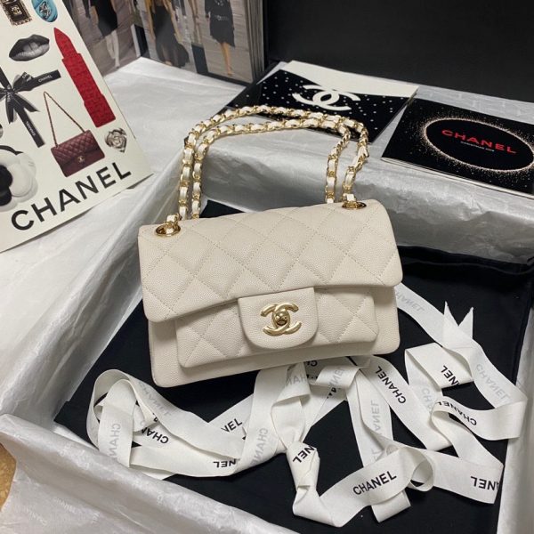 the chanel 21ss series of imported cowhide white 1