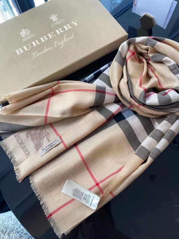 BURBERRY Lightweight Check Wool and Silk Scarf 5