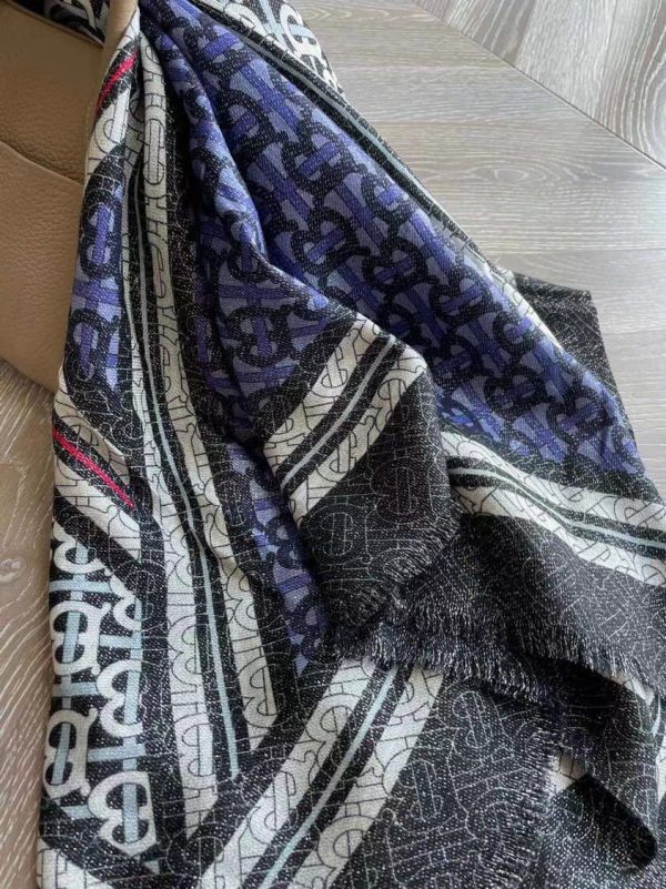 BURBERRY Print Cashmere Large Square Scarf 5