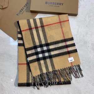 BURBERRY WORSTED WOOL SCARF 7