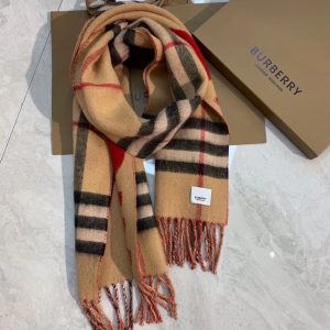 BURBERRY WORSTED WOOL SCARF 9