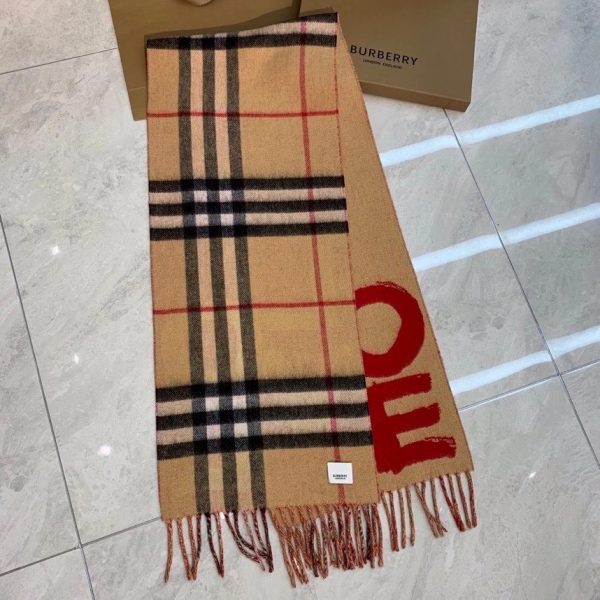 BURBERRY WORSTED WOOL SCARF 1
