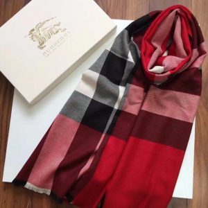 BURBERY CLASSIC SHAWLS AND SCARVES 9