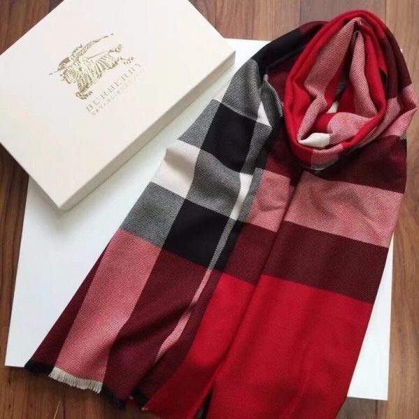 BURBERY CLASSIC SHAWLS AND SCARVES 4