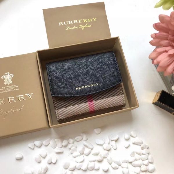 Burberry The coin purse 1