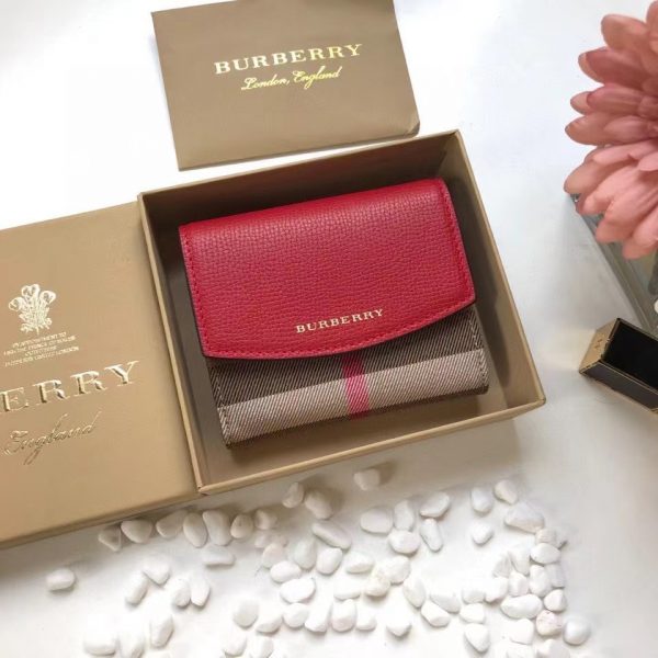 Burberry The coin purse 1