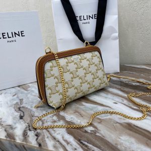 CELINE CLUTCH WITH CHAIN IN TRIOMPHE CANVAS AND LAMBSKIN WHITE/TAN 18
