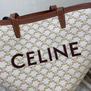 CELINE MEDIUM COUFFIN BAG IN TRIOMPHE CANVAS CELINE PRINT WHITE 13
