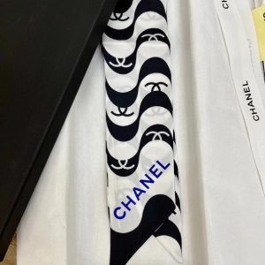 CHANEL TWIILY SCARF 8