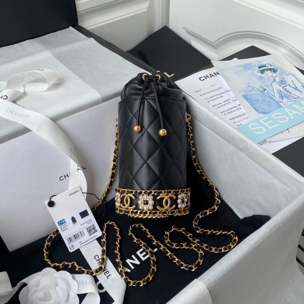 Chanel high-end handmade imitation chain AP2257 bucket water bottle bag 1